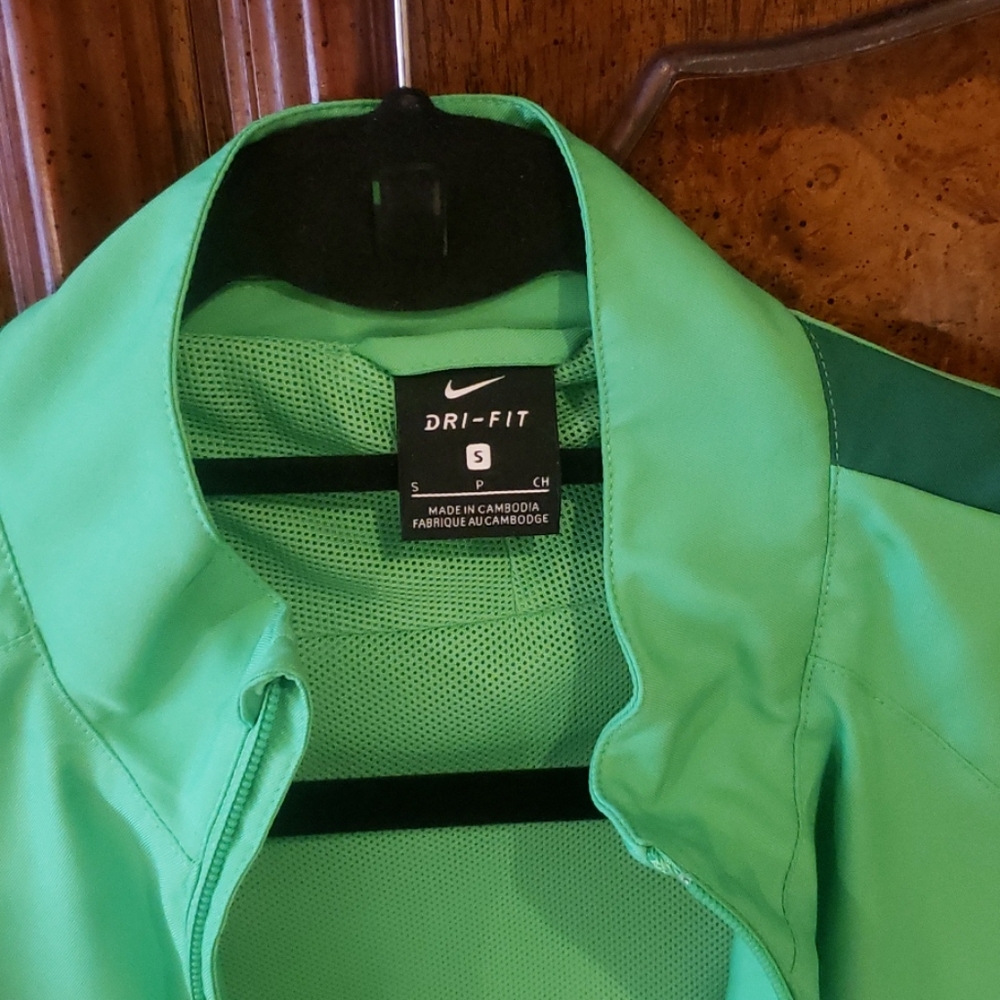 Nike Dri-Fit Jacket - Picture 2 of 5
